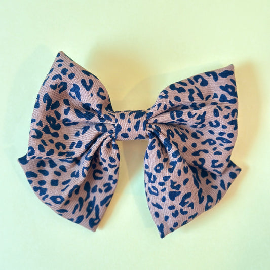 Leopard Bow